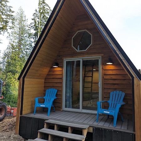 Tree Ring Cabin On 33 Acres Powell River Extérieur photo